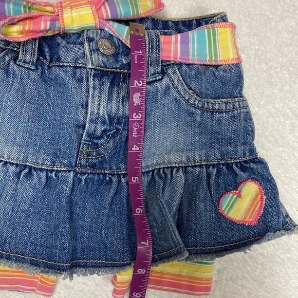 Levi’s red tab ruffle denim skirt with attached rainbow stripe shorts 2t - Picture 6 of 8